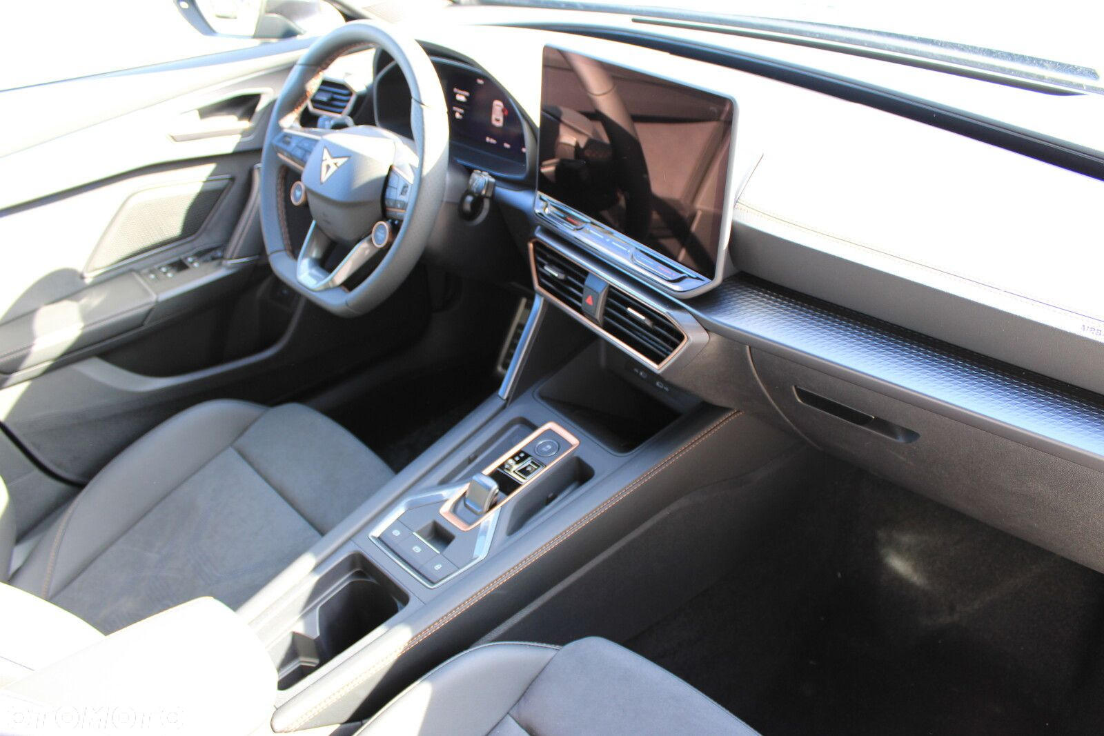 Cupra Formentor 1.5 eTSI mHEV DSG - 16
