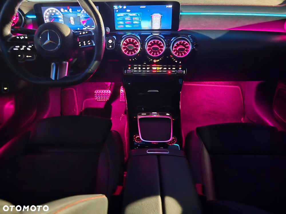 Mercedes-Benz CLA - 26