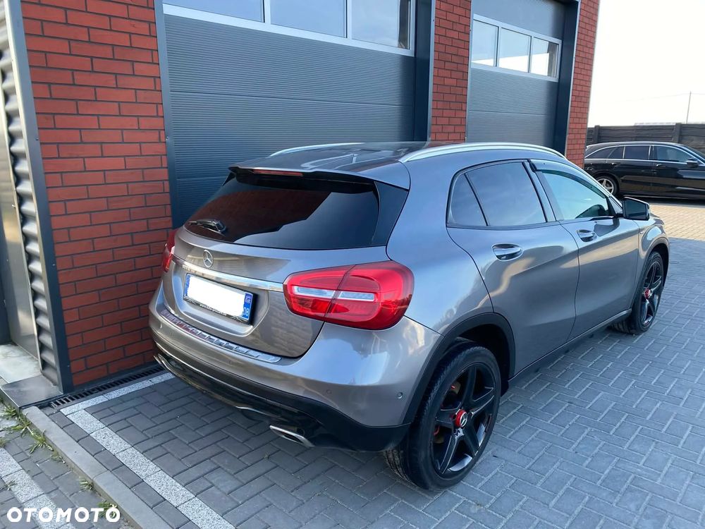 Mercedes-Benz GLA 200 CDI 7G-DCT Edition 1 - 36