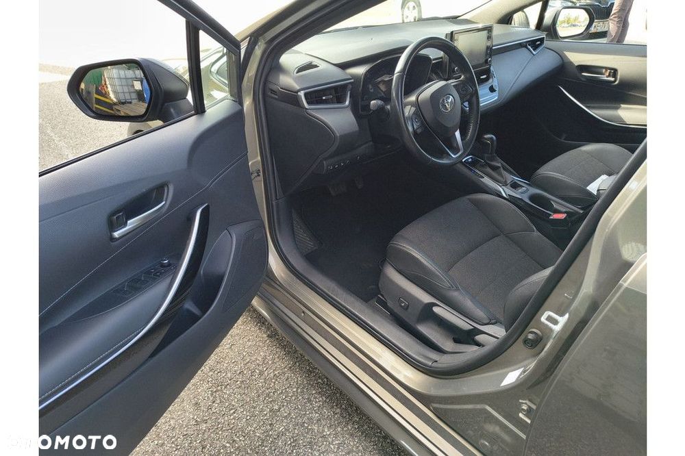 Toyota Corolla - 5
