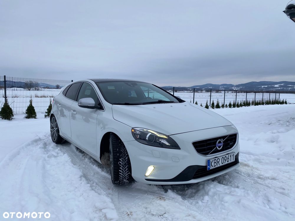 Volvo V40 D3 R Design - 1