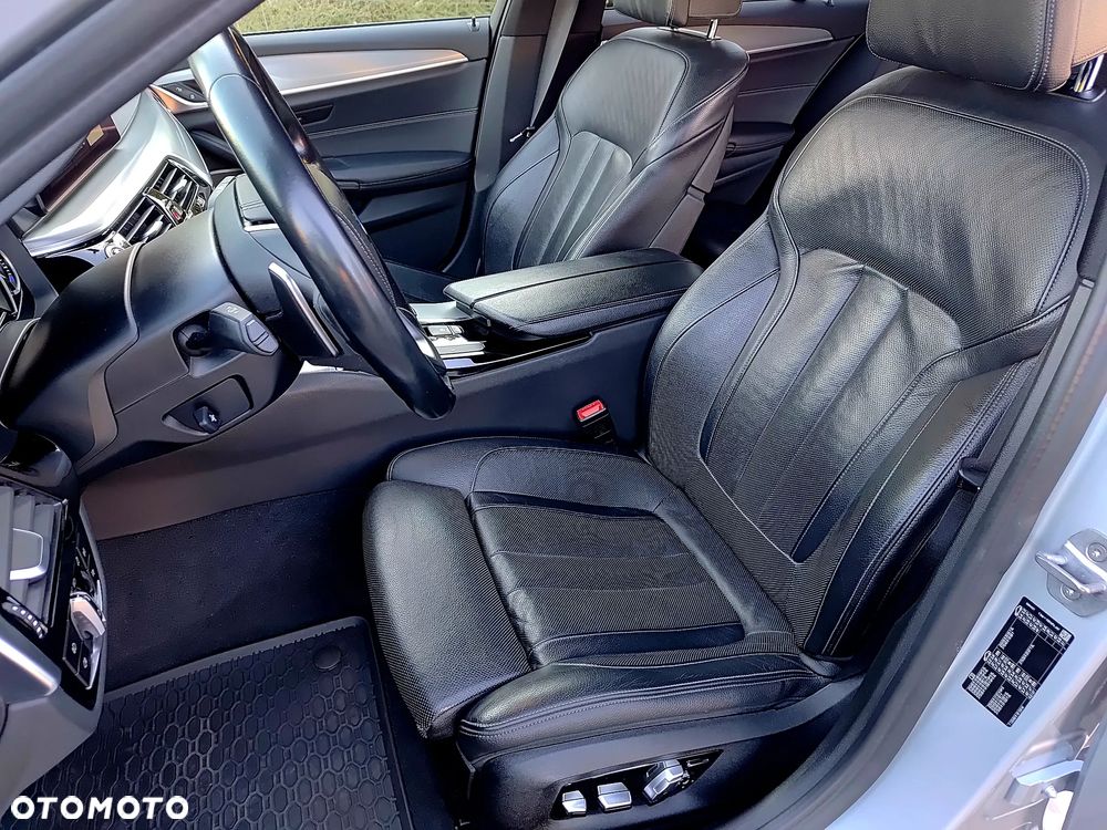 BMW Seria 5 520d Sport Line sport - 6