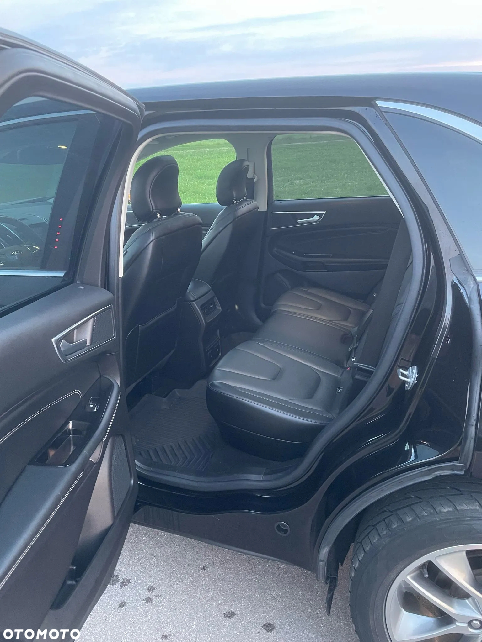 Ford Edge - 16