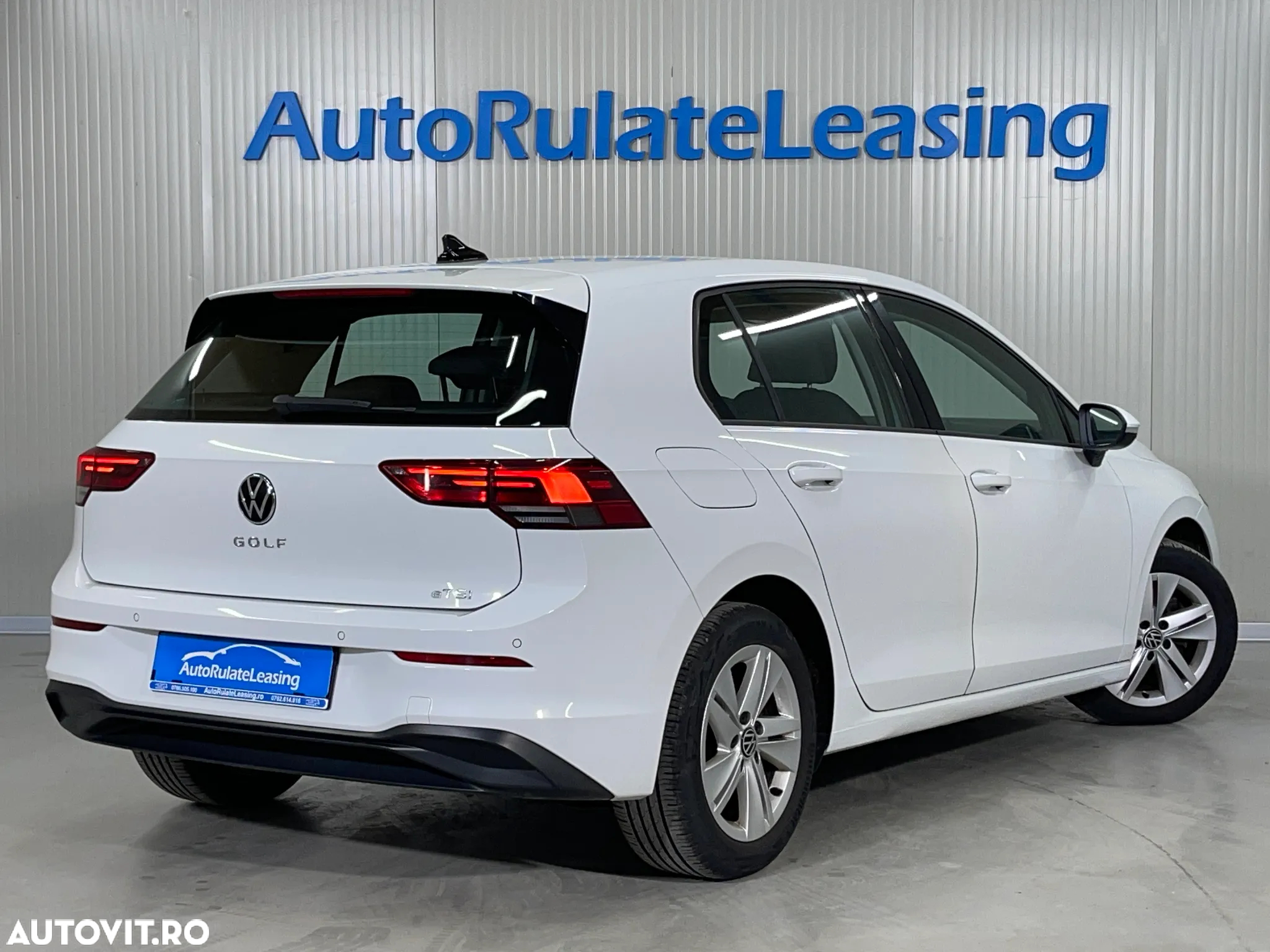 Volkswagen Golf 1.5 eTSI ACT DSG MHEV Life - 3