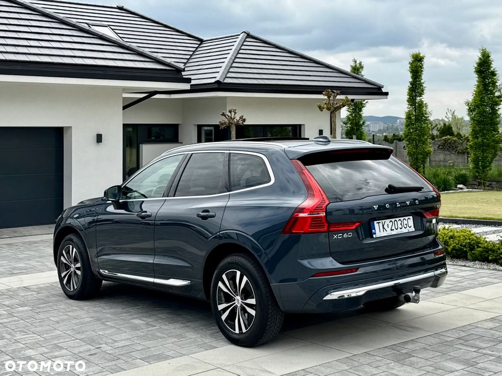 Volvo XC 60 T6 Plug-In Hybrid AWD Inscription - 8