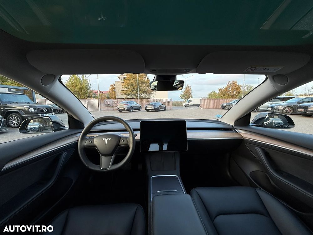 Tesla Model 3 Long Range - 10