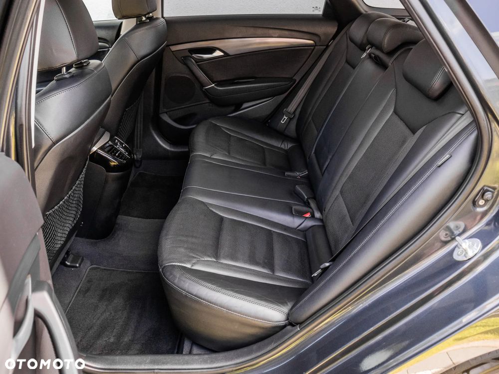 Hyundai i40 Kombi 1.7 CRDi Premium - 15
