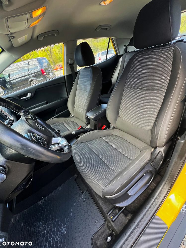 Kia Stonic 1.2 L - 7