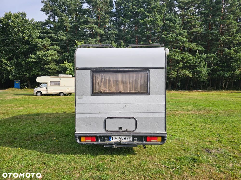 Ford Kamper - 4