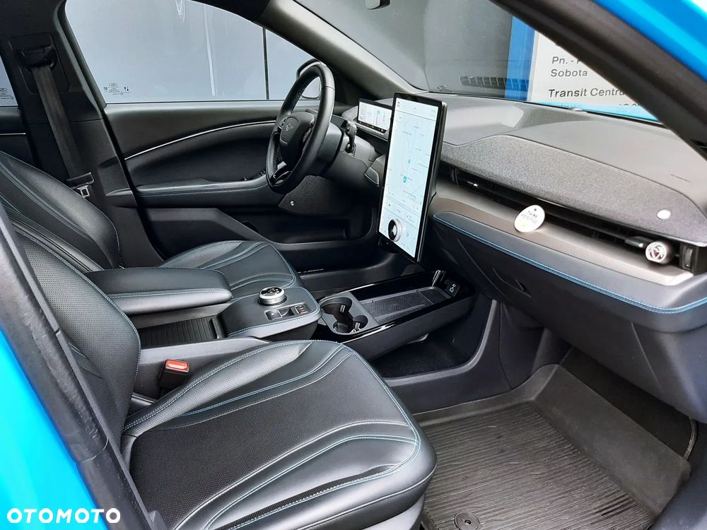 Ford Mustang Mach-E - 27