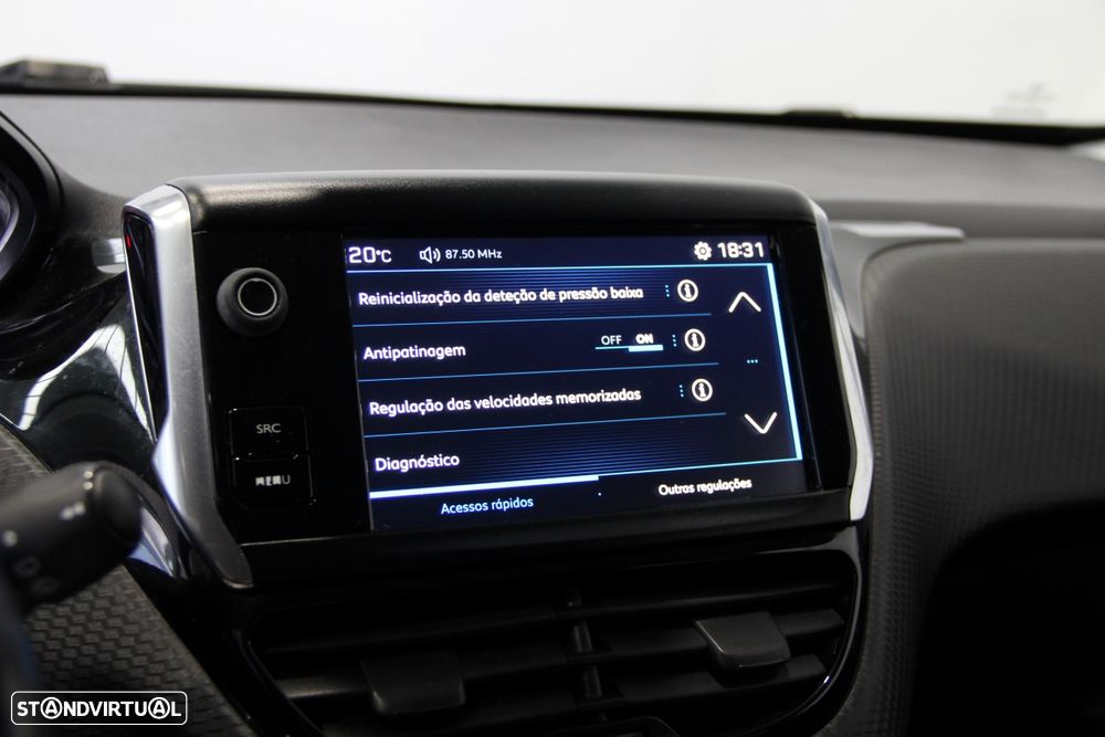 Peugeot 208 1.2 PureTech Style - 20