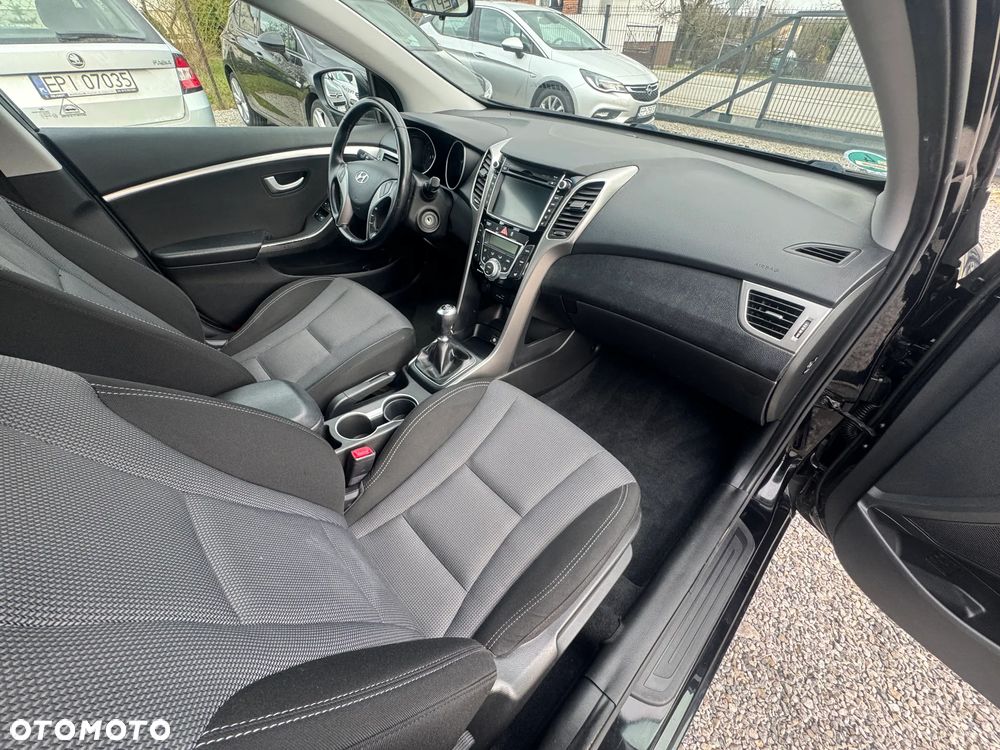 Hyundai i30 1.4 Fifa World Cup Edition - 21