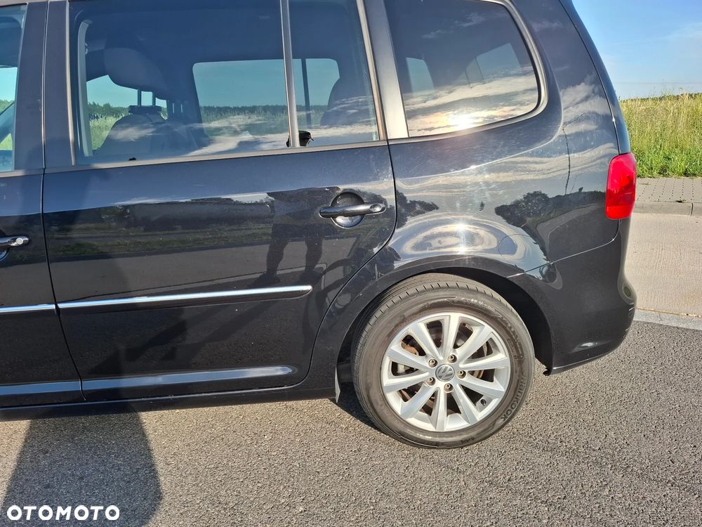 Volkswagen Touran 2.0 TDI DPF BlueMotion Technology Highline - 3