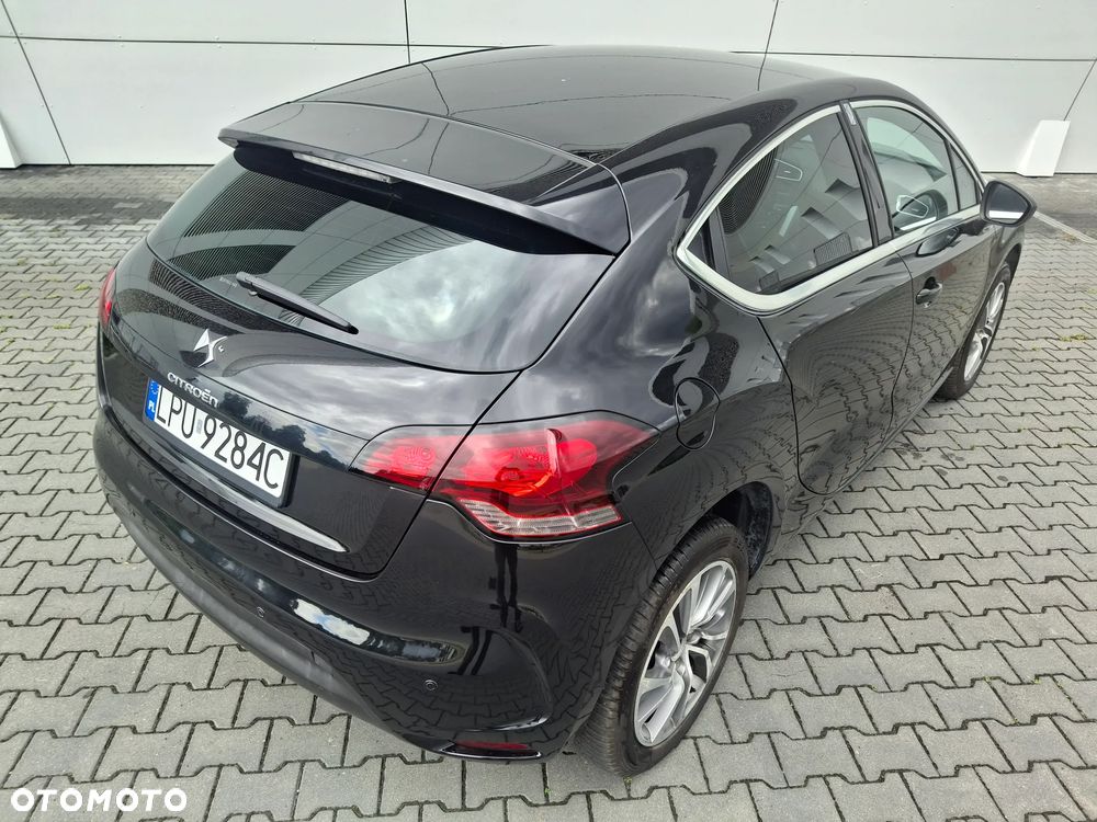 Citroën DS4 e-HDi 110 SoChic - 15