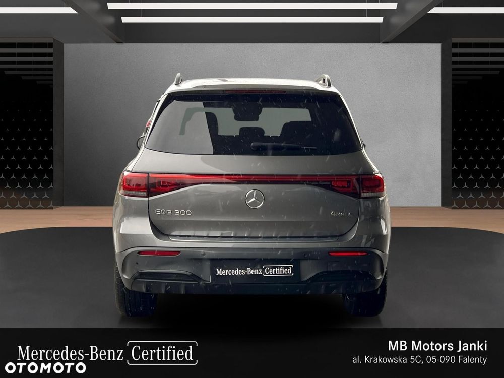 Mercedes-Benz EQB - 5