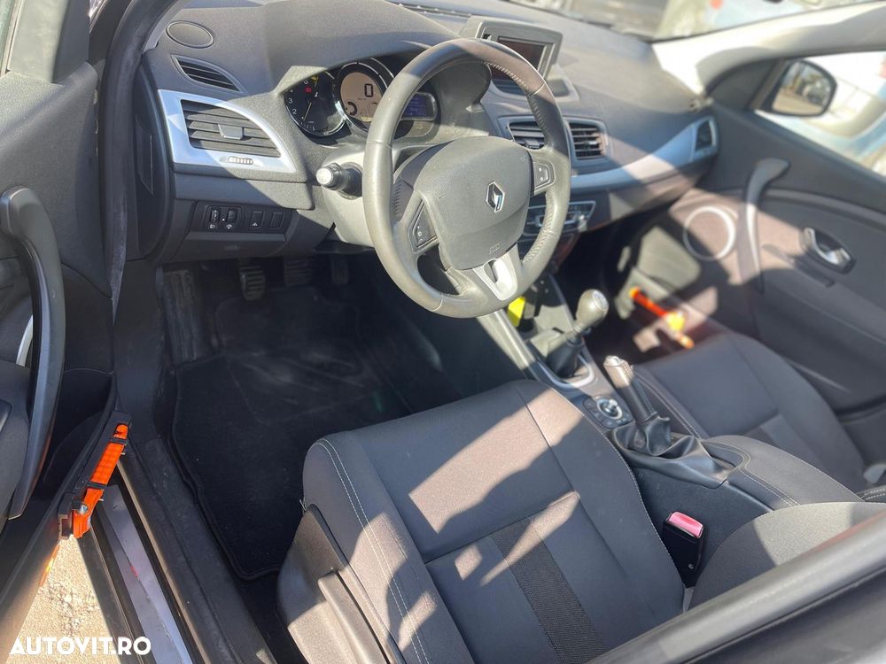 Renault Megane TCe 130 Expression - 7