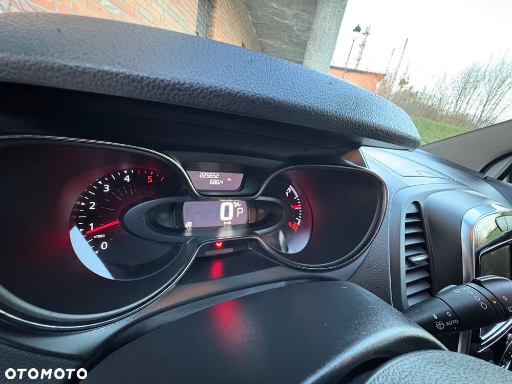 Renault Captur - 21