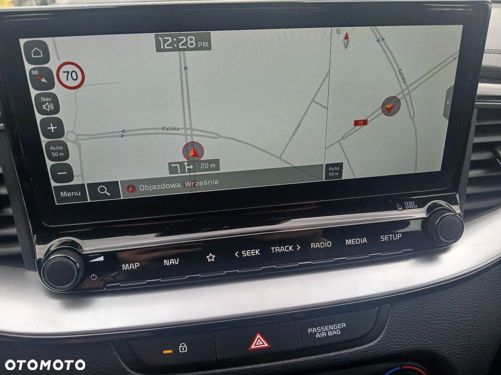 Kia XCeed - 28