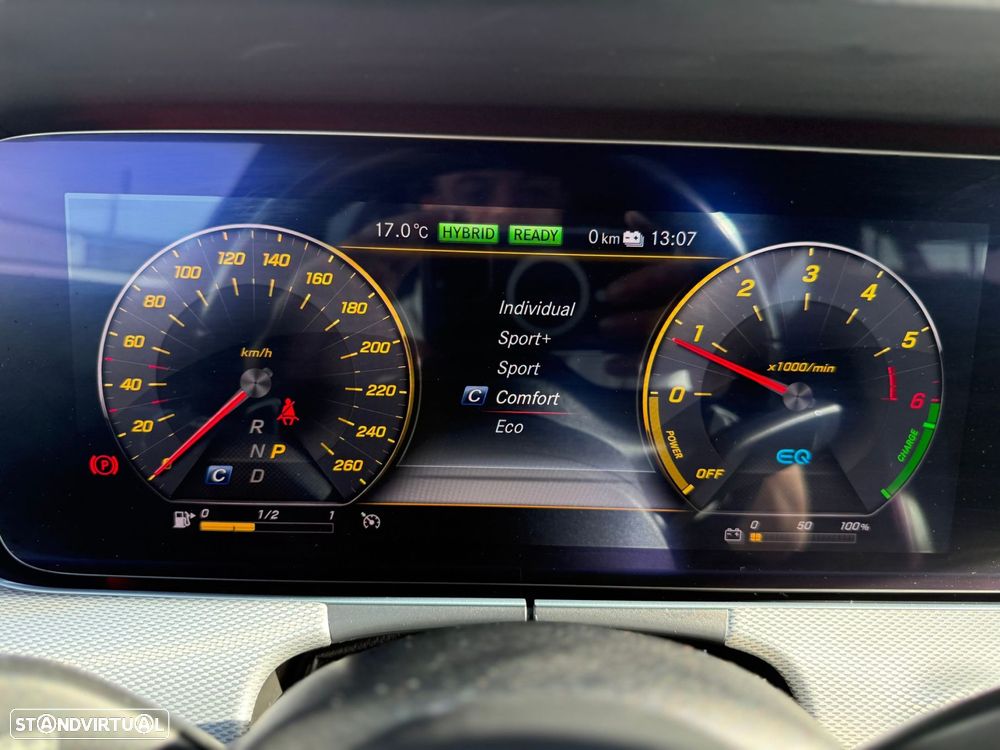 Mercedes-Benz E 300 de AMG Line - 41