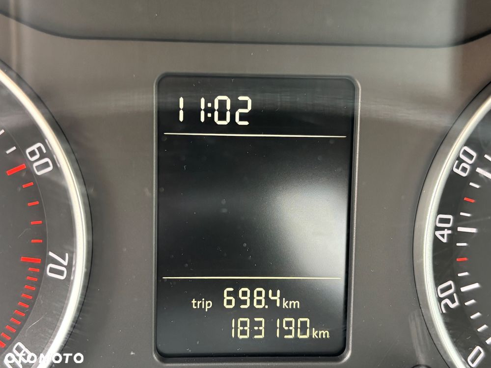 Skoda Octavia 1.6 Ambition - 12
