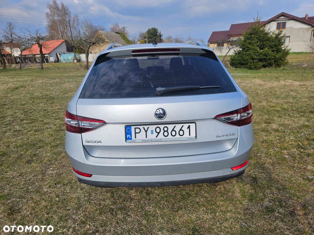 Skoda Superb 2.0 TDI SCR Ambition DSG - 6