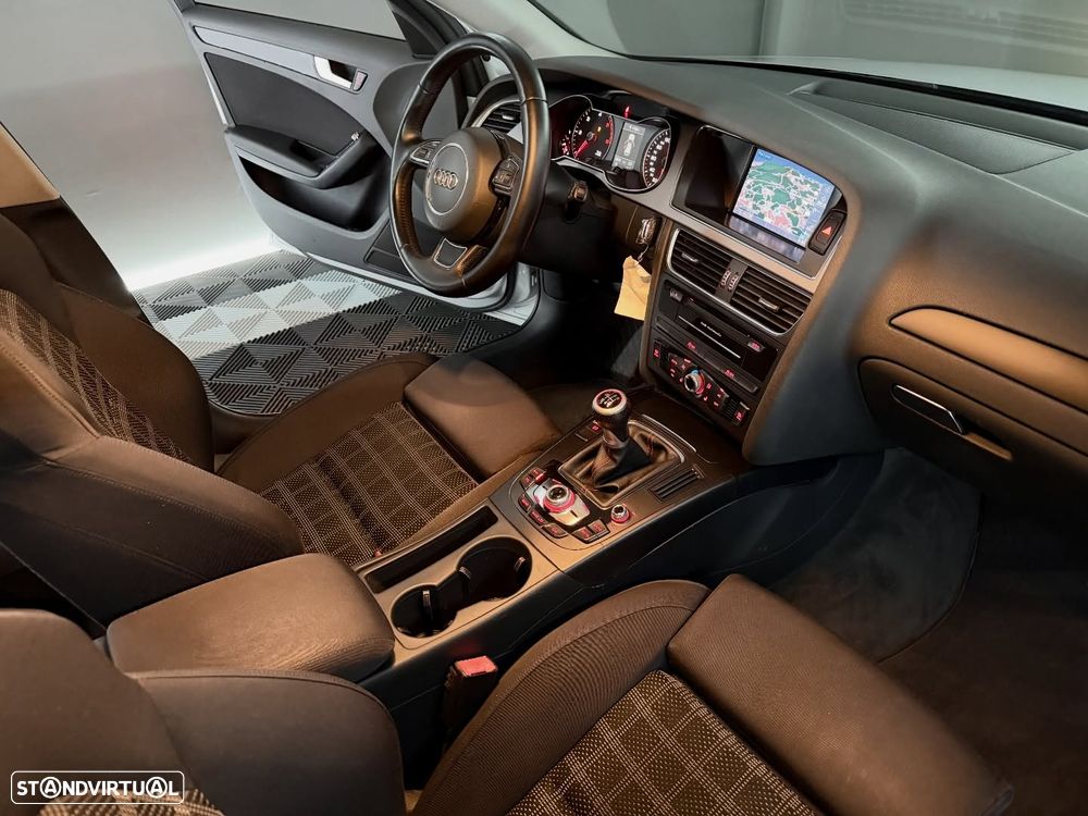 Audi A4 Avant 2.0 TDI DPF S line Sport Pack - 8