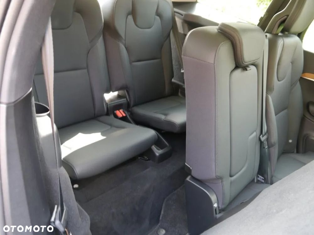 Volvo XC 90 B5 B AWD Plus Bright - 21