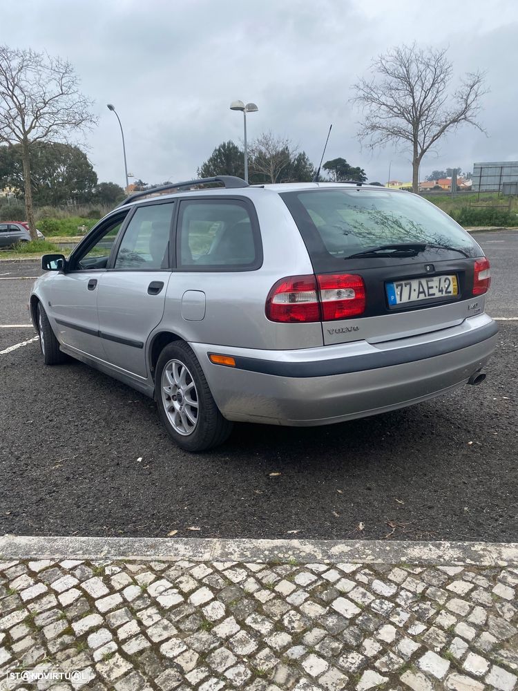 Volvo V40 Cross Country - 5