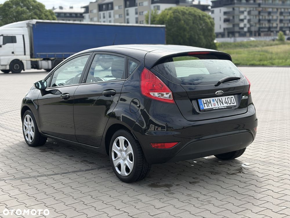 Ford Fiesta - 2