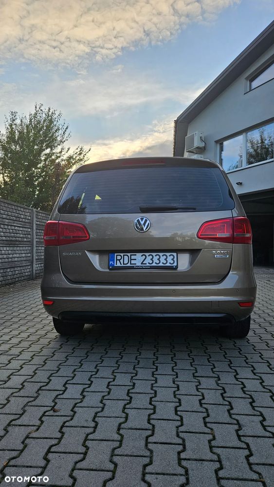 Volkswagen Sharan 2.0 TDI Highline DSG - 4