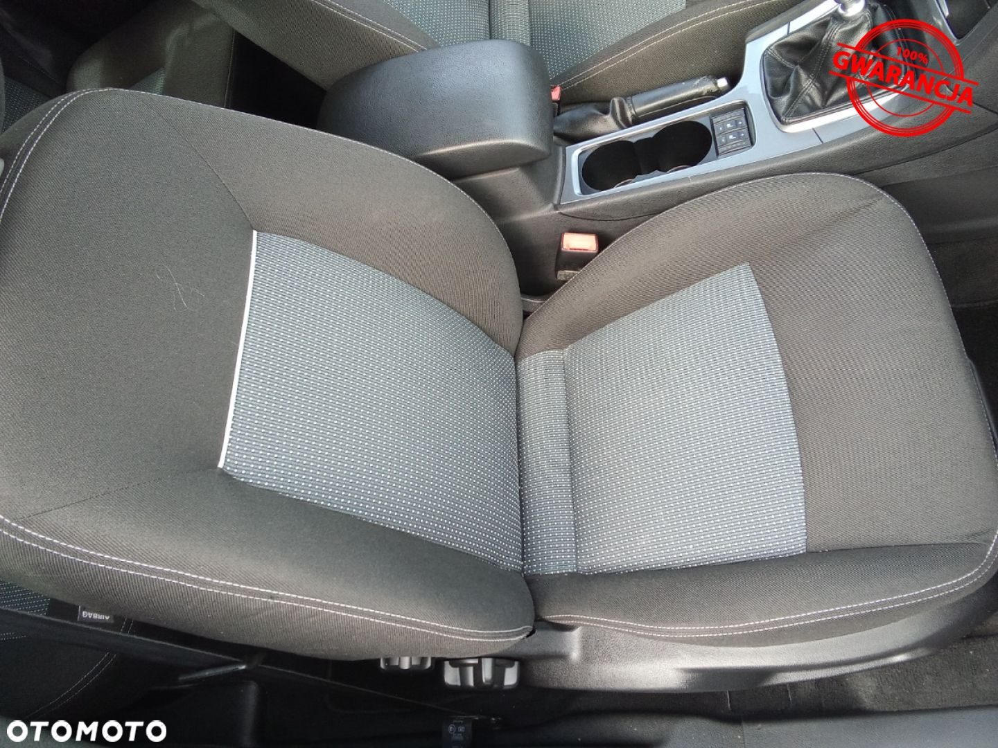 Ford Mondeo - 32