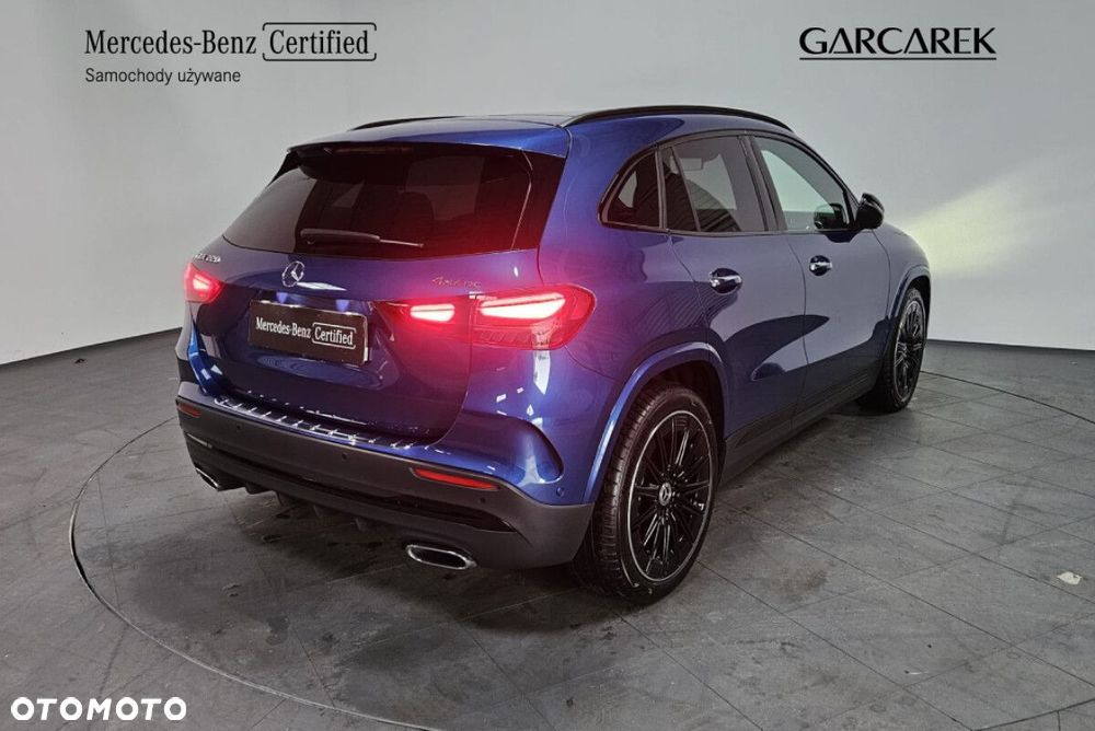 Mercedes-Benz GLA - 6