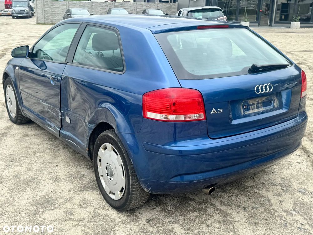 Audi A3 Sportback 1.6 Ambiente - 10