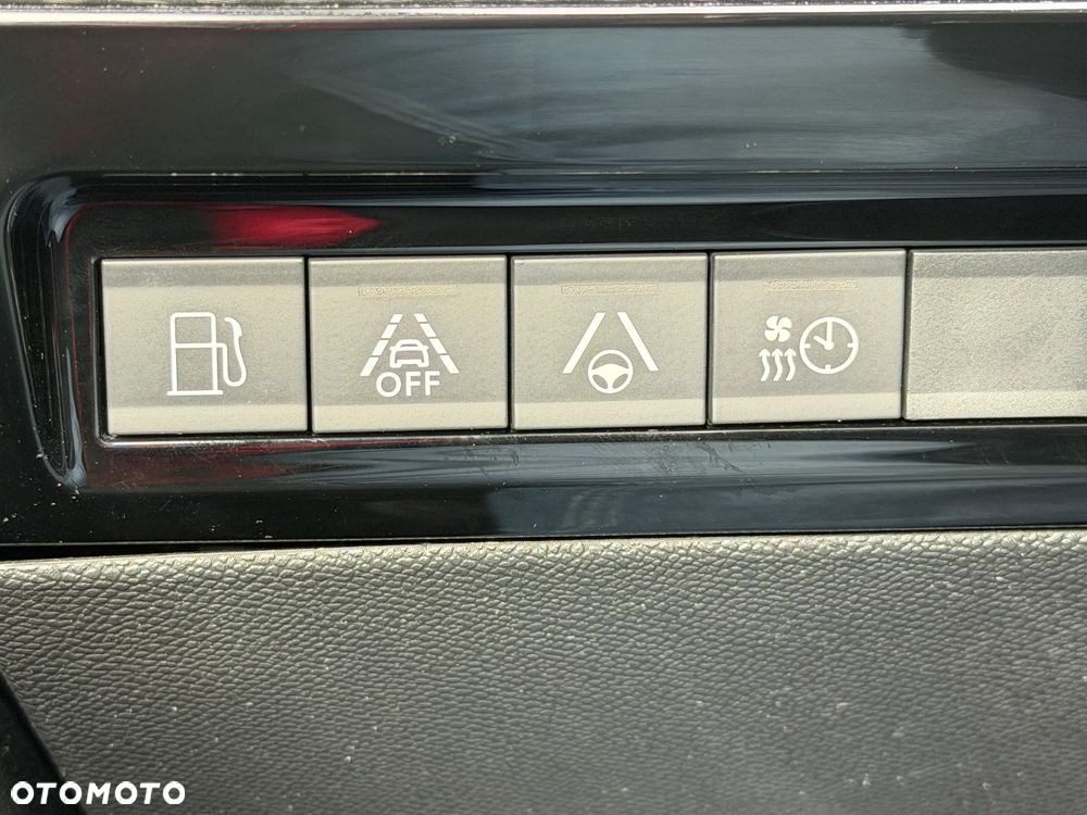 Peugeot 508 PureTech 180 EAT8 GT - 32