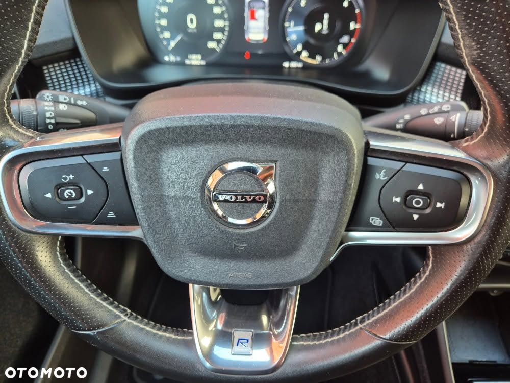Volvo XC 40 D3 R-Design - 26