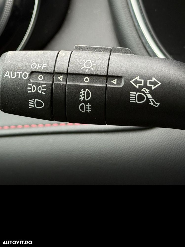 MG EHS 1.5T-GDI PHEV Luxury - 12