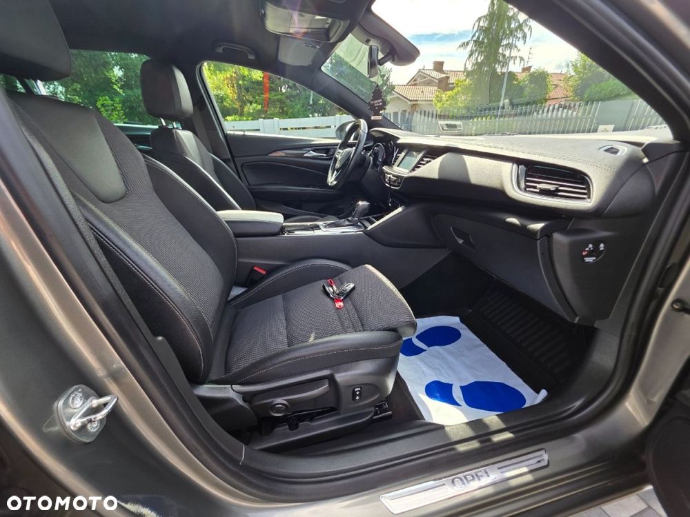 Opel Insignia - 22