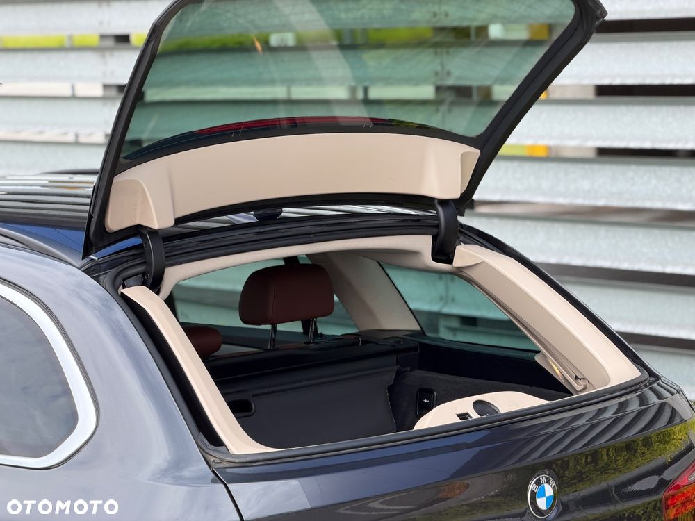 BMW Seria 5 520d xDrive - 31