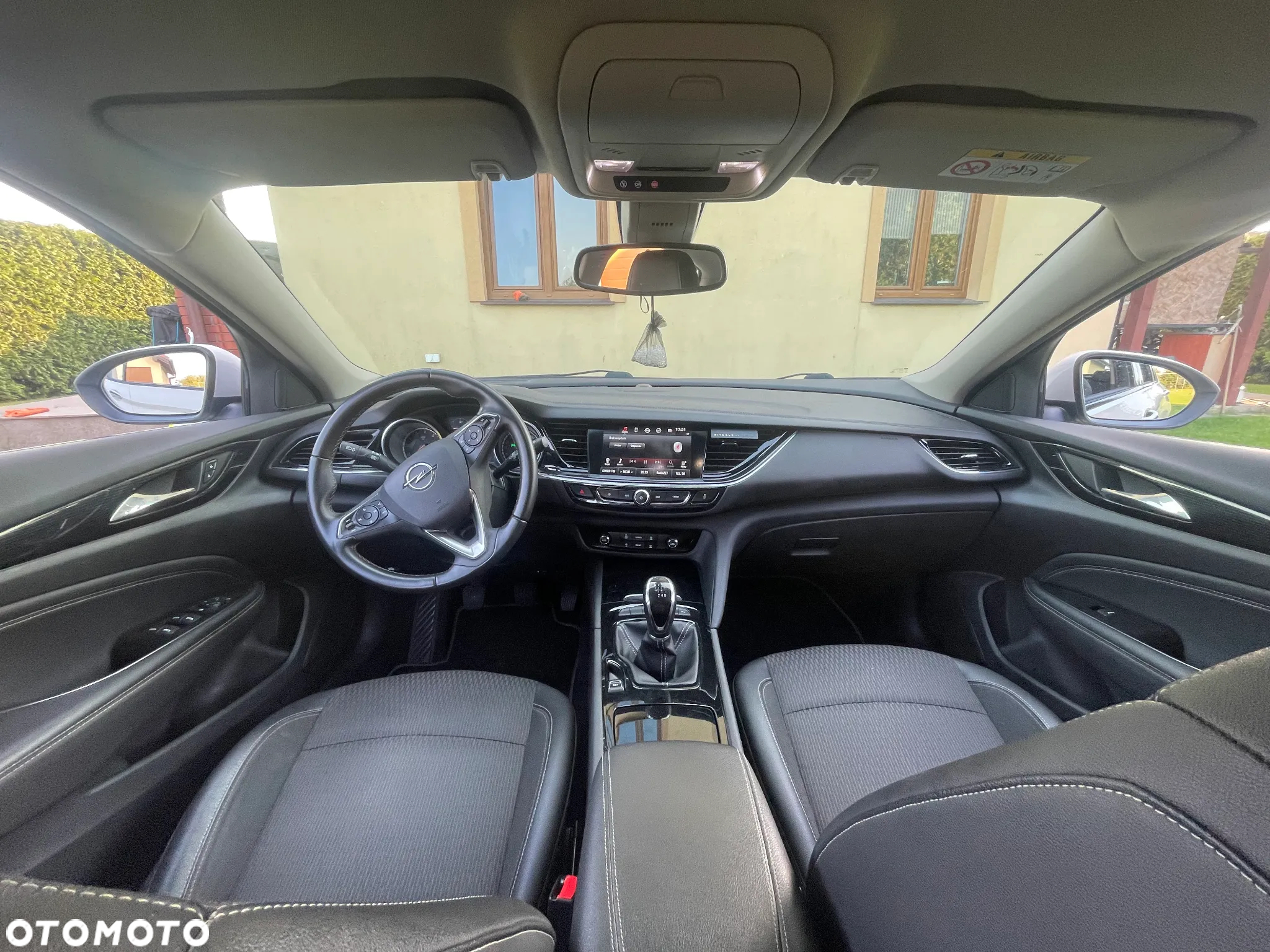 Opel Insignia - 8