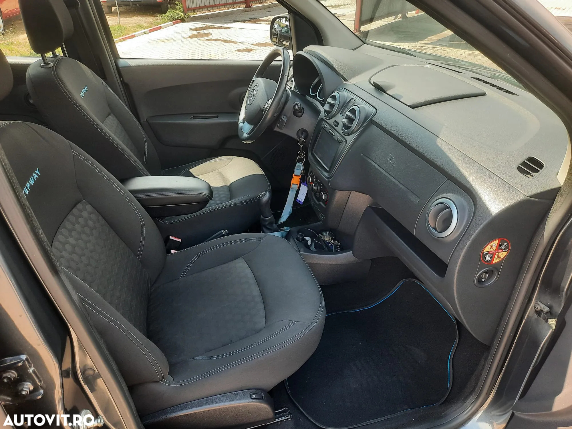 Dacia Lodgy 1.2 TCe 115 CP Stepway - 14