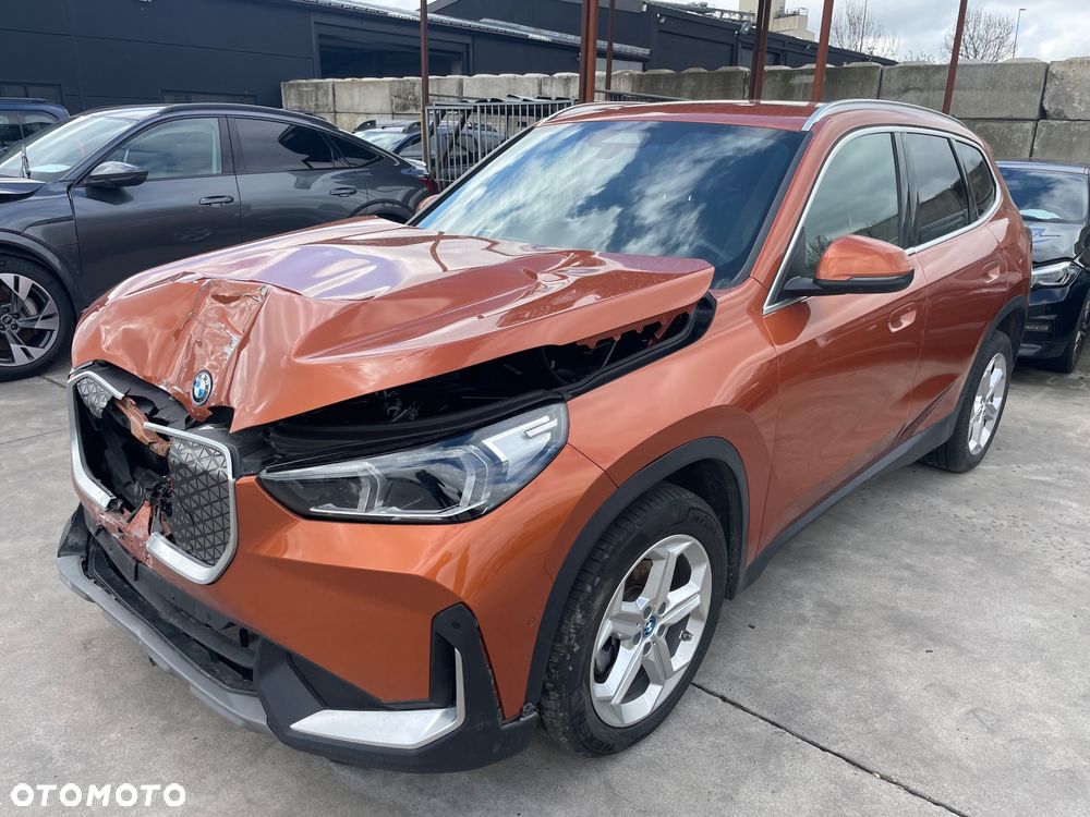 BMW iX1 eDrive20 66.5kWh M Sport - 1