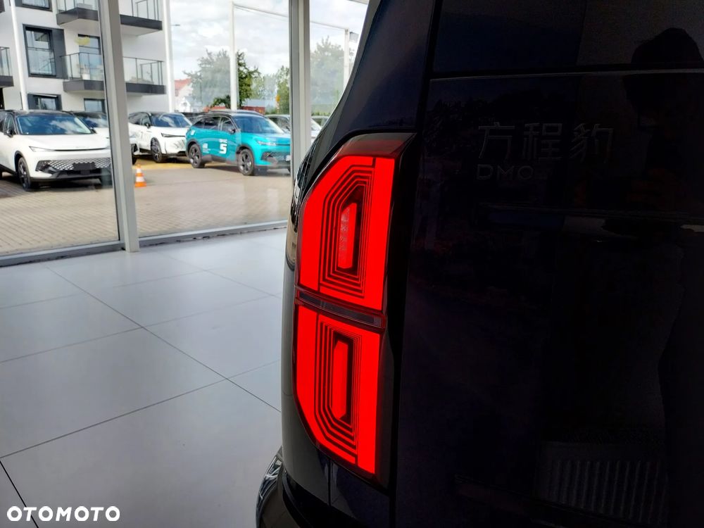 BYD Leopard 5 - 11