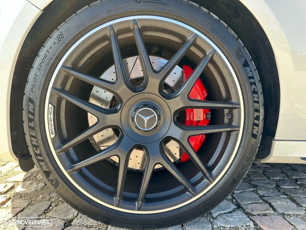 Mercedes-Benz E 63 AMG S 4-Matic+ - 10