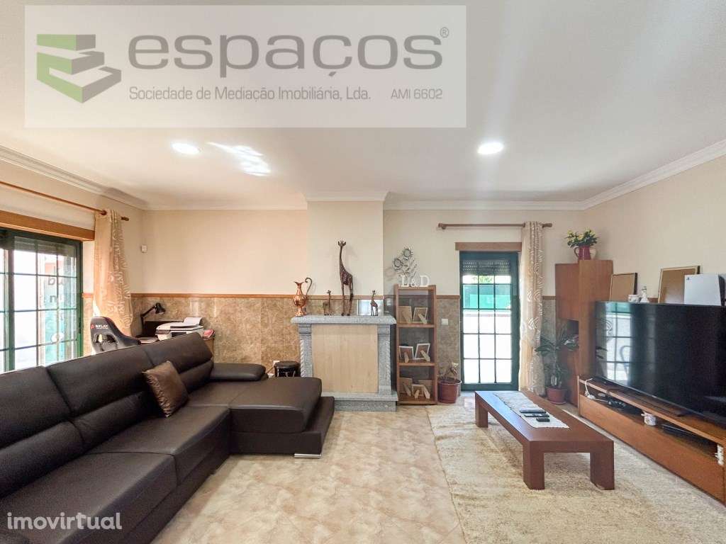 Moradia com garagem - Grande imagem: 5/25