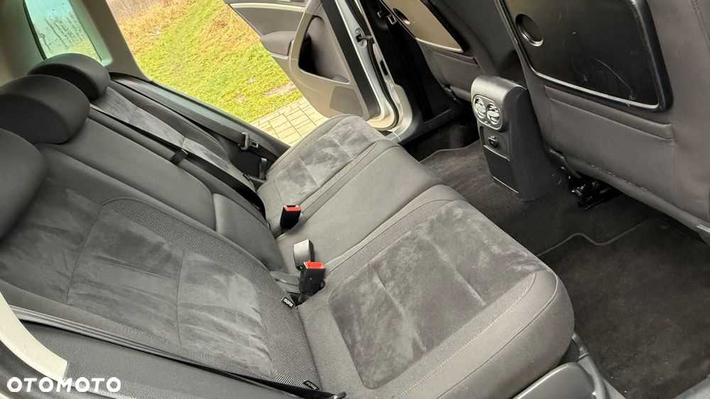 Volkswagen Tiguan 2.0 TDI DPF 4Motion Track & Style - 6