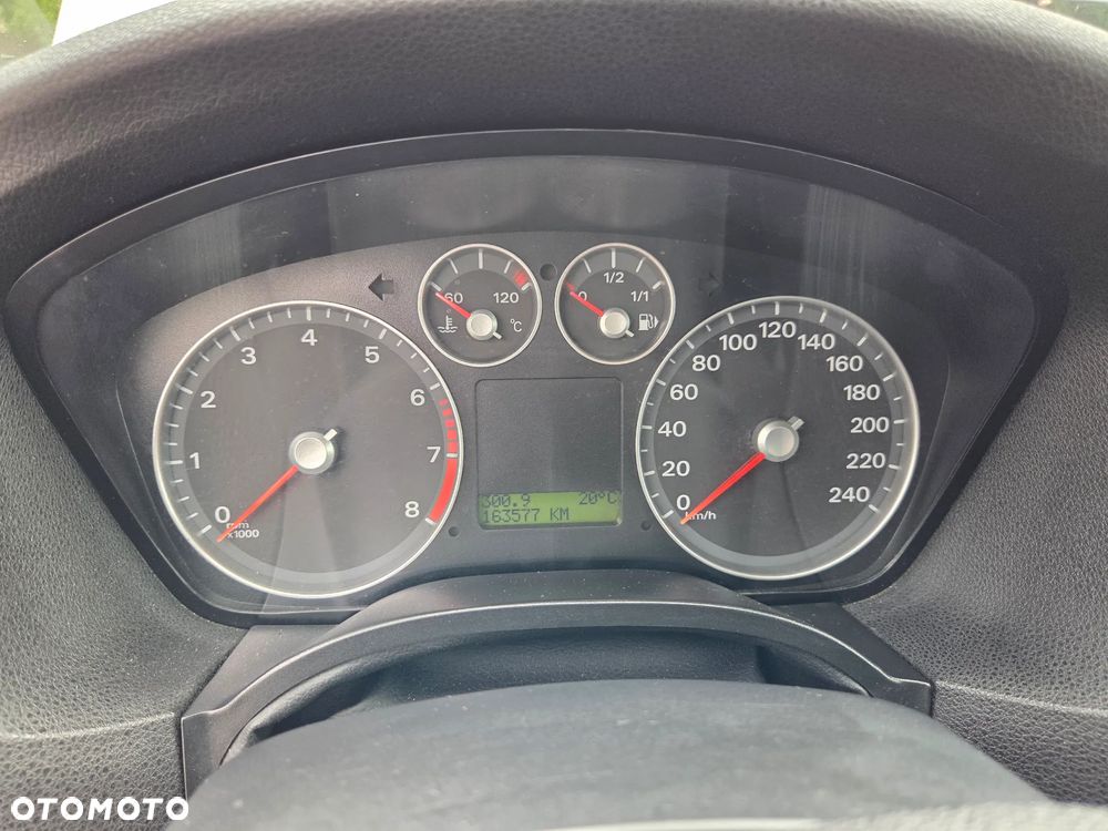 Ford Focus 1.6 Trend - 15