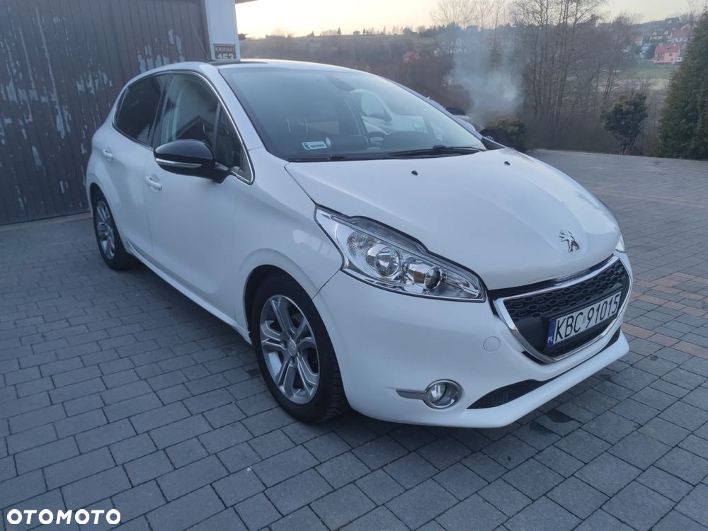 Peugeot 208 1.6 e-HDi Allure STT - 4