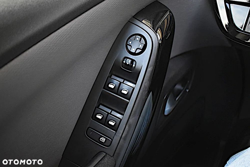 Citroën C4 Grand Picasso BlueHDi 120 Exclusive - 26