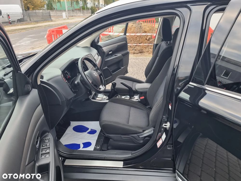 Mitsubishi Outlander 2.0 2WD Edition 100 - 5