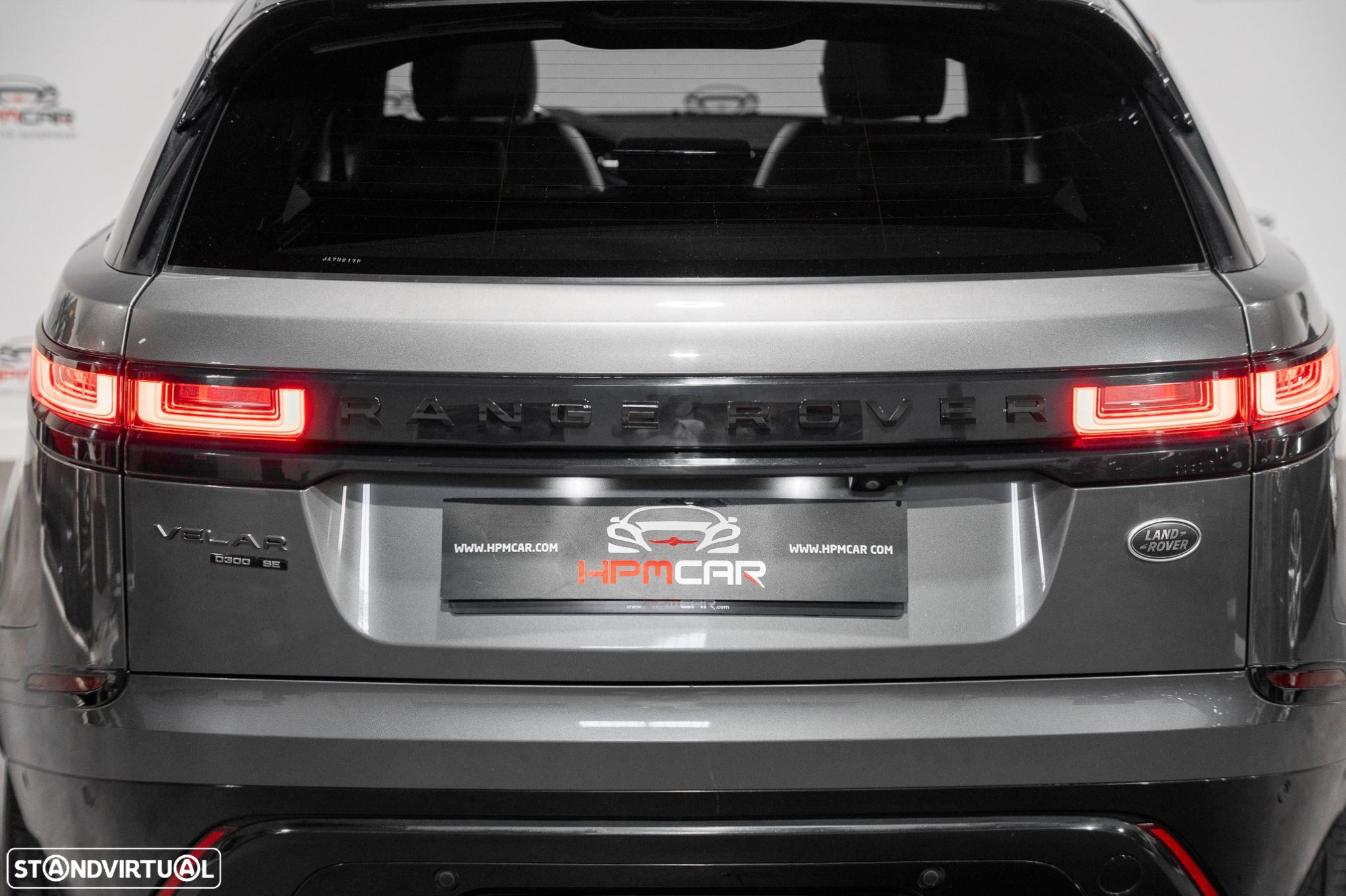 Land Rover Range Rover Velar 3.0 D R-Dynamic - 23